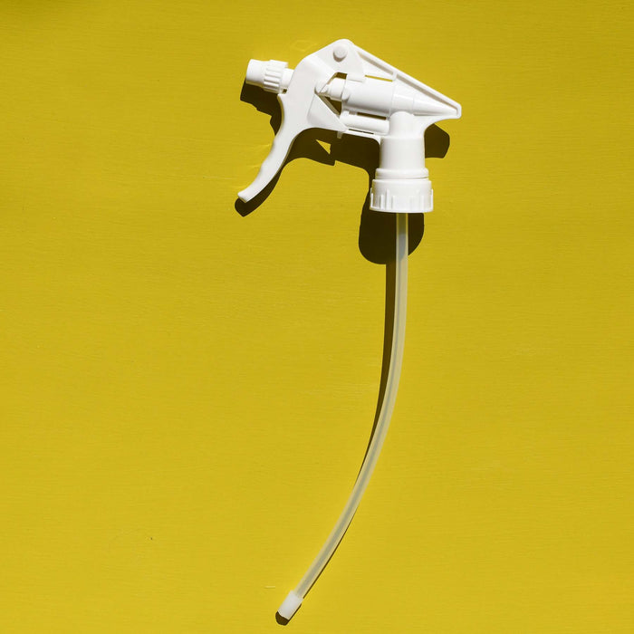 Plastic replacement spray nozzle without jar.