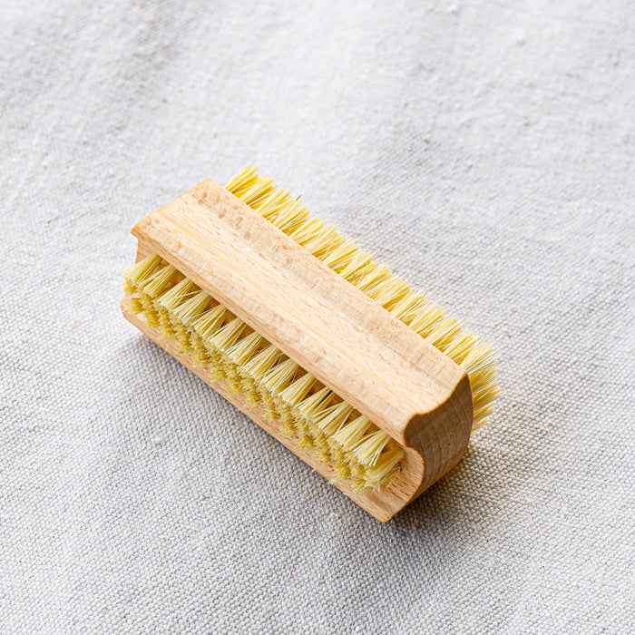 Plant fibers and beechwood double sided nail brush.