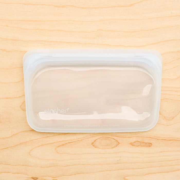 Stasher silicone medical and food grade safe reusable plastic bags. Snack flat bags in Clear.