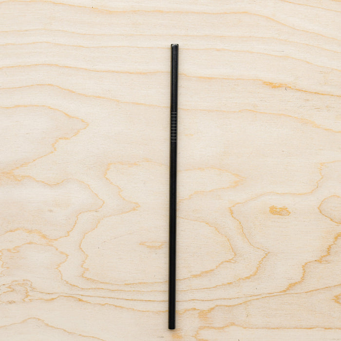 Black straight stainless steel straw.