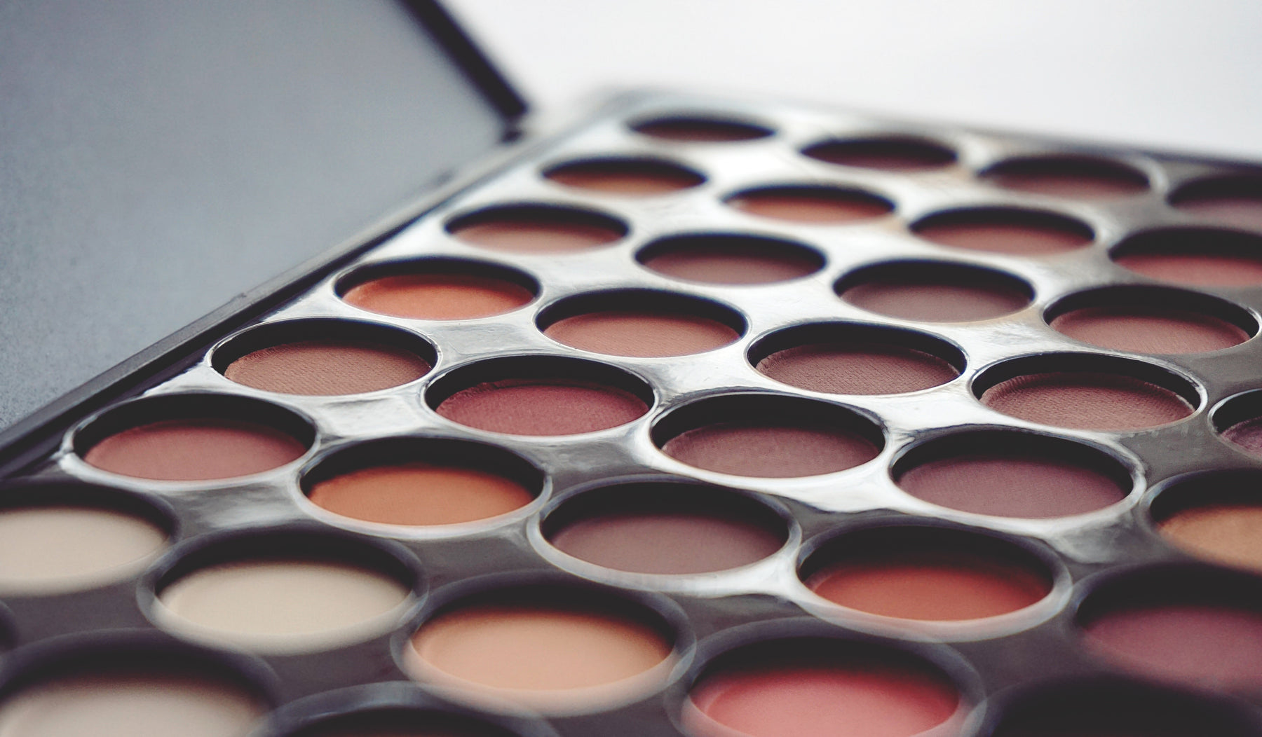 Here’s Why Zero Waste Makeup is a Must (Plus 3 Brands to Try)